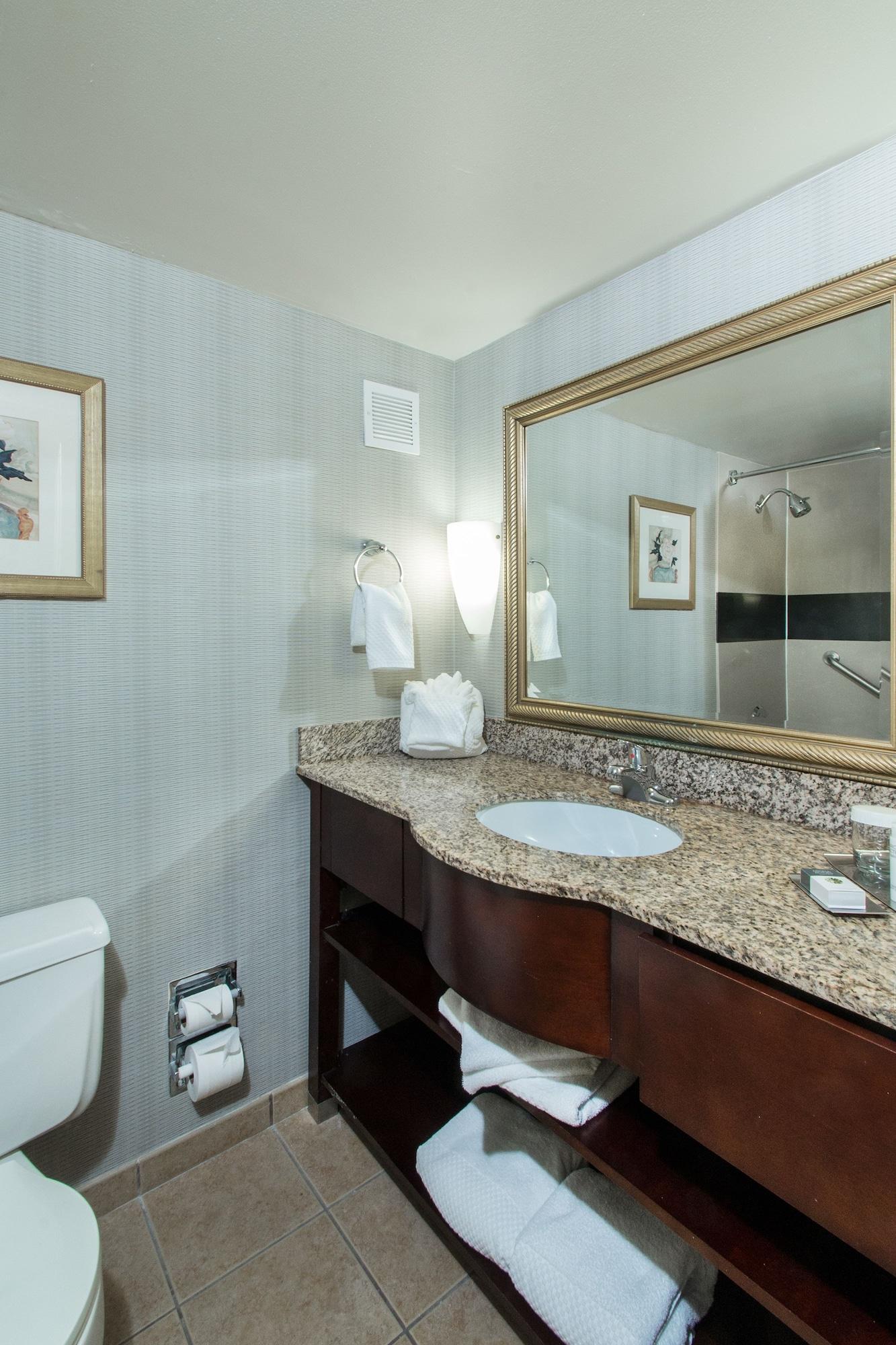 Wyndham Independence Hotel Bagian luar foto