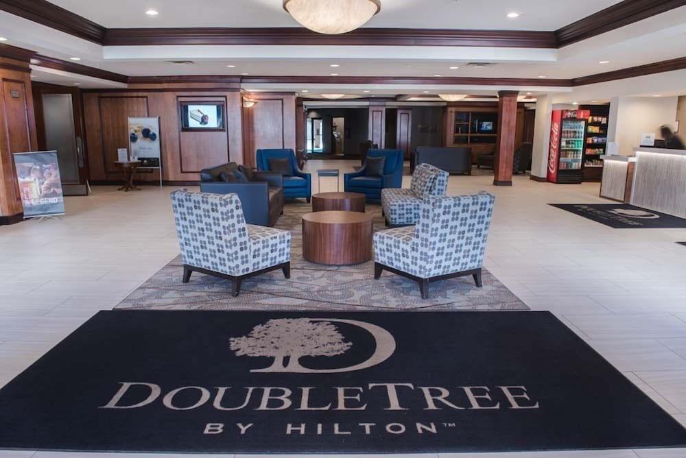 Wyndham Independence Hotel Bagian luar foto