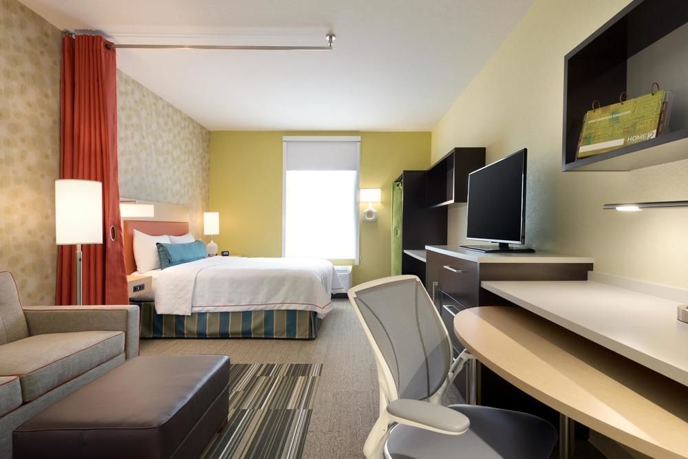 Wyndham Independence Hotel Bagian luar foto